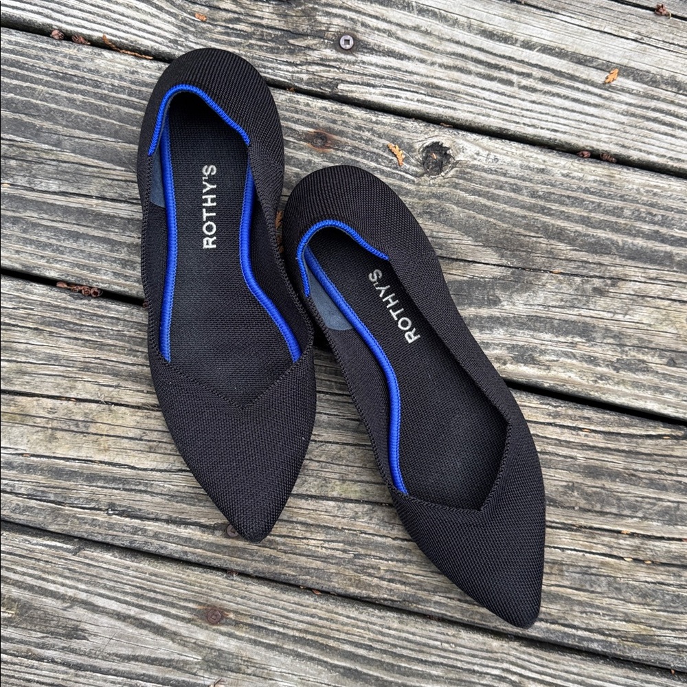 Rothys • blue black pointed toe points flats shoes